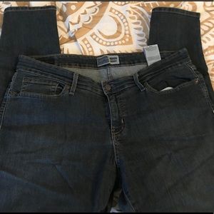 Dark rinse Levi skinny jeans